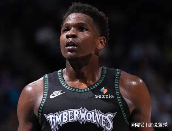 湖人客场险胜魔术肯纳德三分绝杀锁定胜局