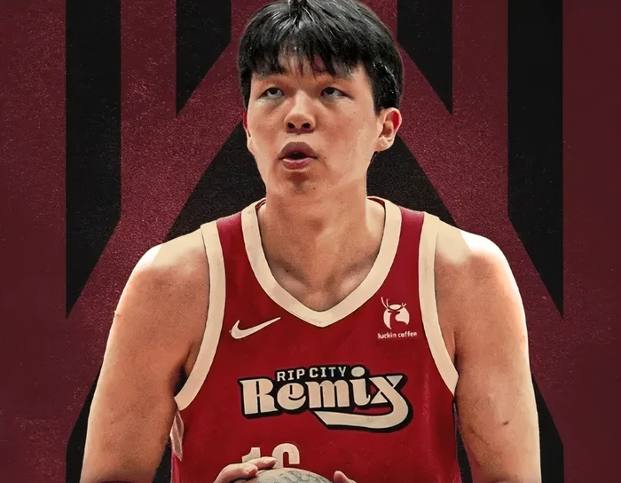 杨瀚森绝杀逆转助混音队卡位季后赛 末节关键球