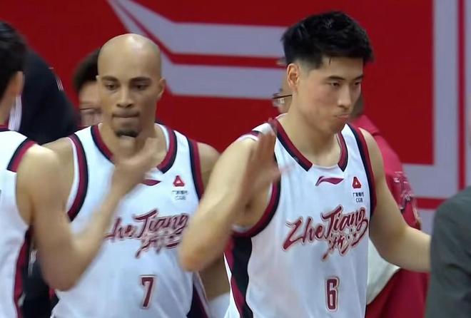 浙江男篮大胜江苏男篮 刘泽一复出难挽颓势