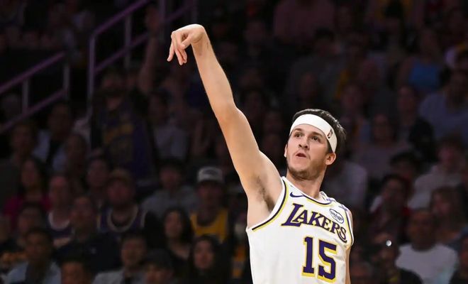 詹姆斯伤病成话题 超越乔丹争议再起