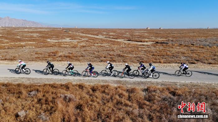 首届贺兰山东麓山地挑战赛：体育+文旅+自然风光