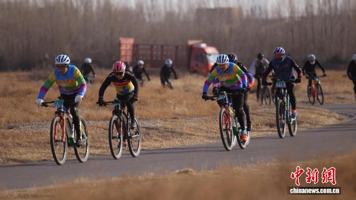 首届贺兰山东麓山地挑战赛：体育+文旅+自然风光